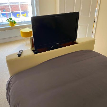 Deluxe High Street Apartment Canterbury Zewnętrze zdjęcie